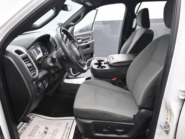 2024 Bright White Clearcoat Ram 2500 Big Horn 4X4 Truck