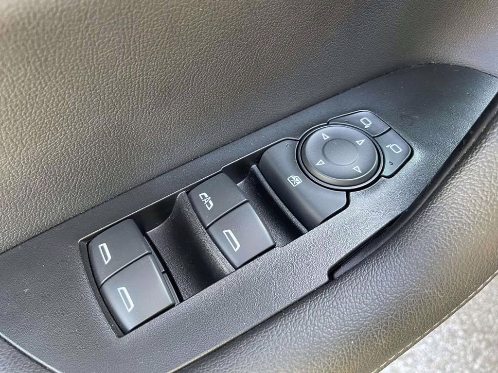 2020 Graphite Metallic Chevrolet Blazer LT FWD SUV