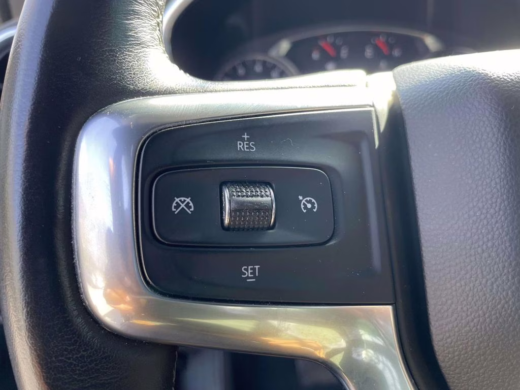 2020 Graphite Metallic Chevrolet Blazer LT FWD SUV