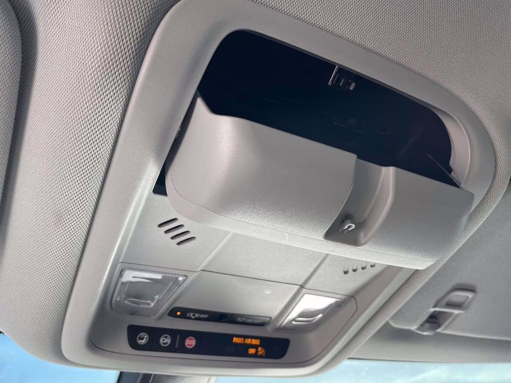 2020 Graphite Metallic Chevrolet Blazer LT FWD SUV