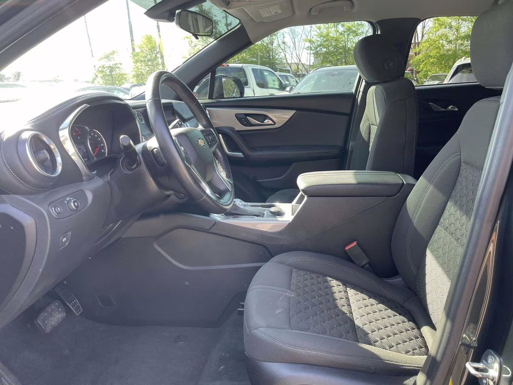 2020 Graphite Metallic Chevrolet Blazer LT FWD SUV