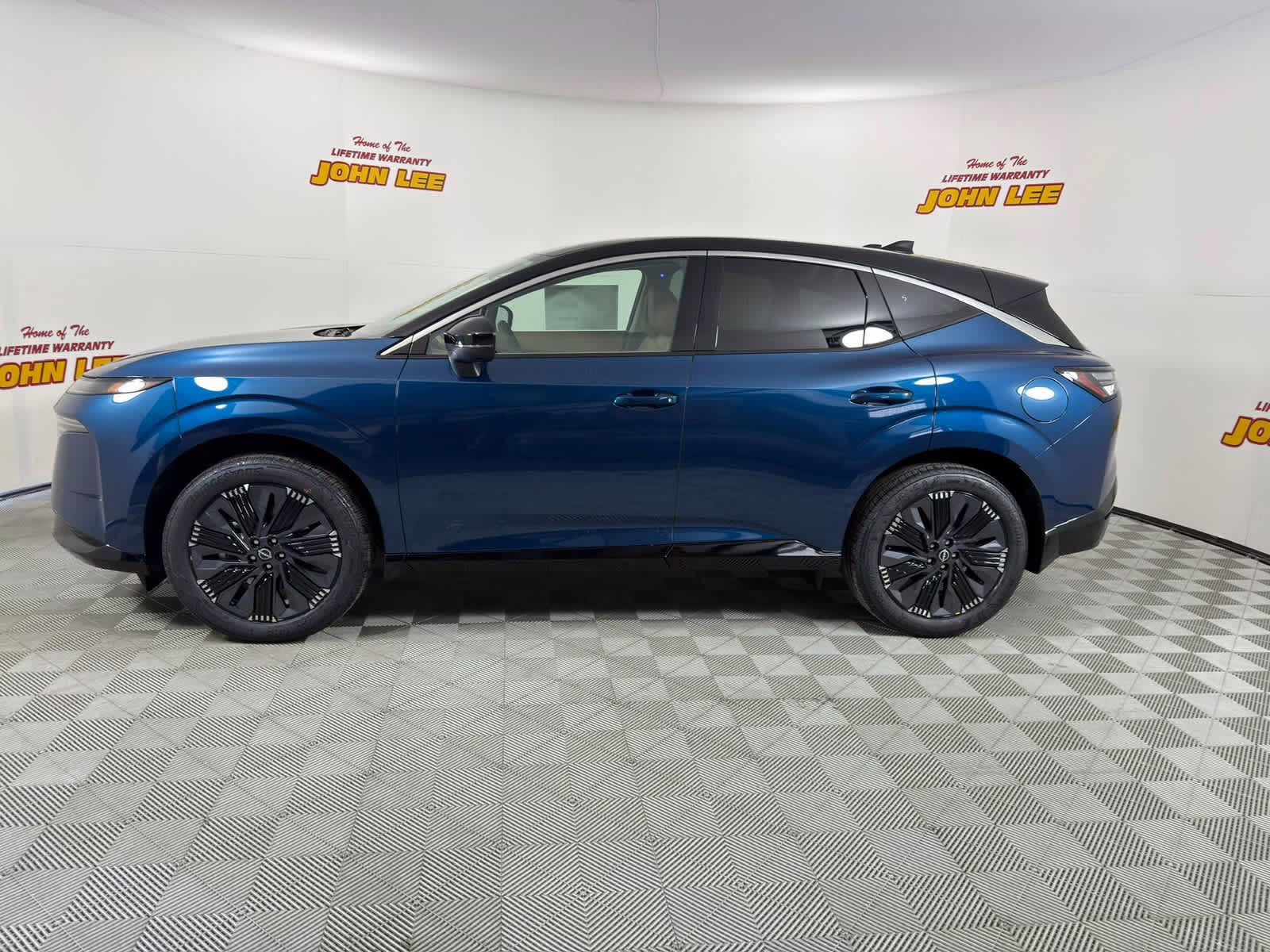 2026 Aurora Blue Pearl Metallic/Super Black Nissan Murano Platinum AWD SUV