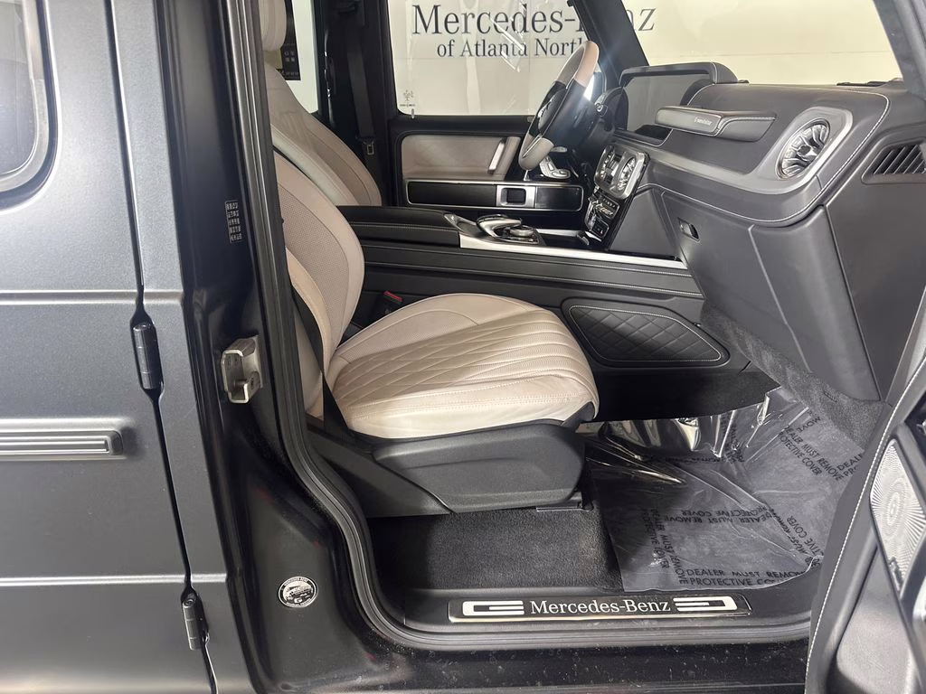 2022 MANUFAKTUR Night Black magno Mercedes-Benz G-Class G 550 AWD SUV