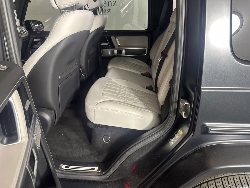 2022 MANUFAKTUR Night Black magno Mercedes-Benz G-Class G 550 AWD SUV