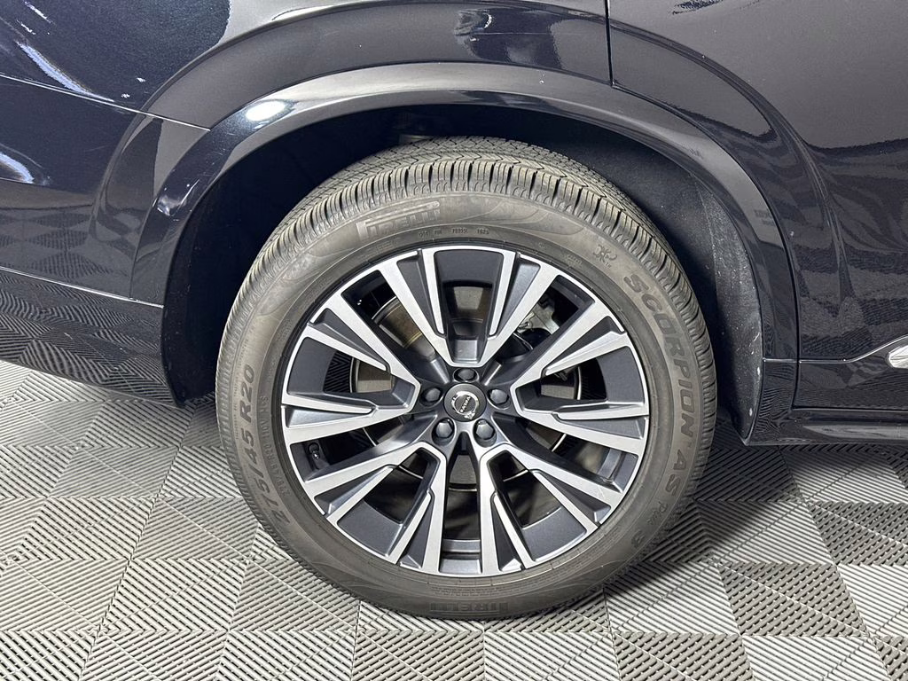 2022 Onyx Black Metallic Volvo XC90 Recharge Plug-In Hybrid T8 Inscription Expression 6 Passenger AWD SUV