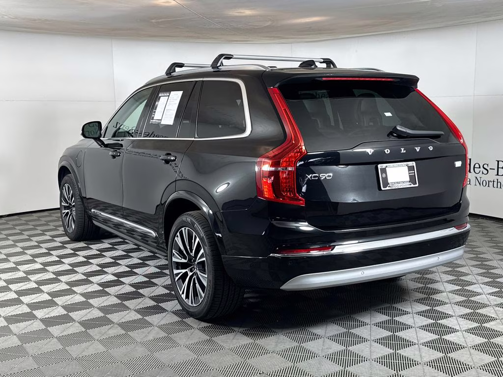 2022 Onyx Black Metallic Volvo XC90 Recharge Plug-In Hybrid T8 Inscription Expression 6 Passenger AWD SUV