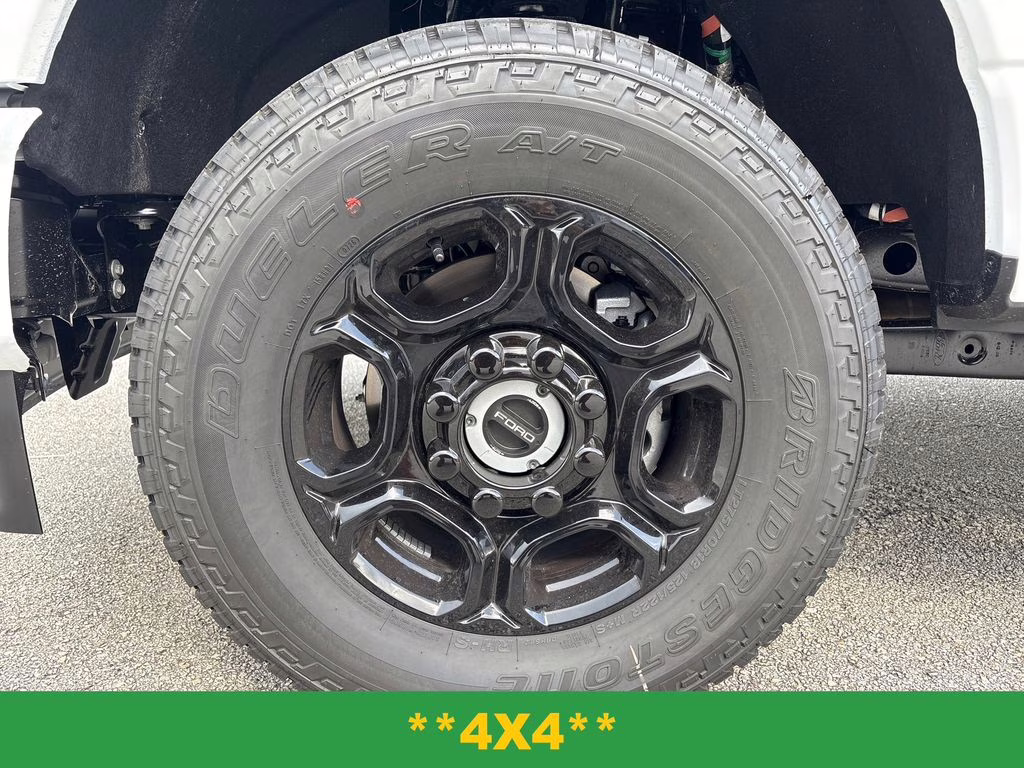 2026 Oxford White Ford Super Duty F-250 SRW XL 4X4 Truck