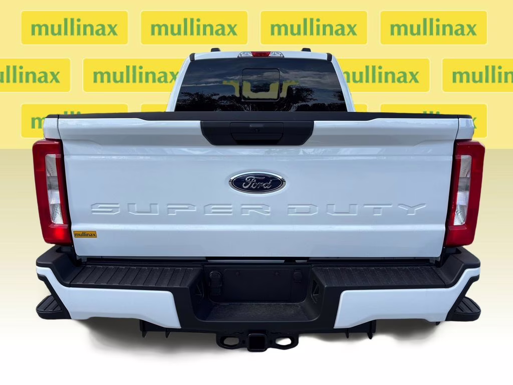 2026 Oxford White Ford Super Duty F-250 SRW XL 4X4 Truck