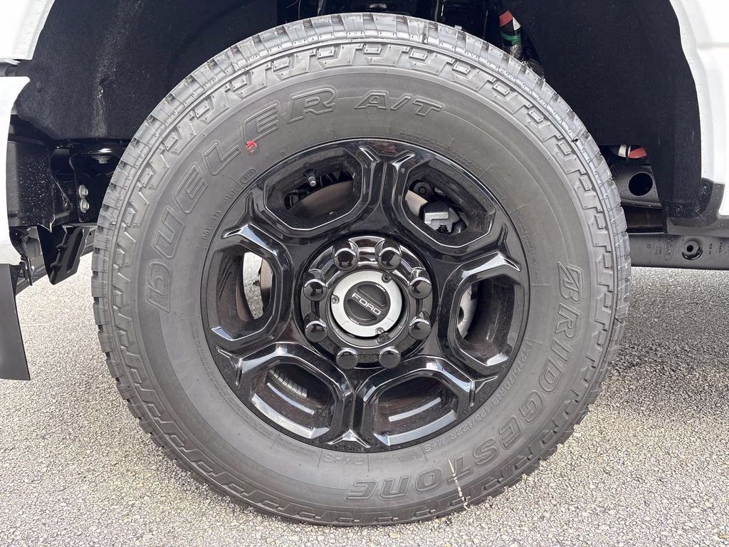 2026 Oxford White Ford Super Duty F-250 SRW XL 4X4 Truck
