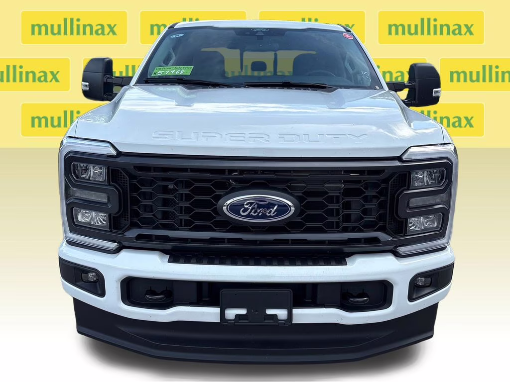 2026 Oxford White Ford Super Duty F-250 SRW XL 4X4 Truck