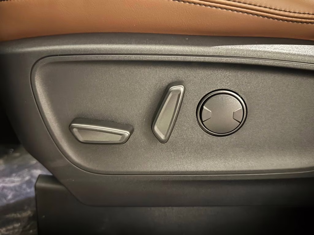 2026 Space White Metallic Ford Bronco Sport Outer Banks 4X4 SUV