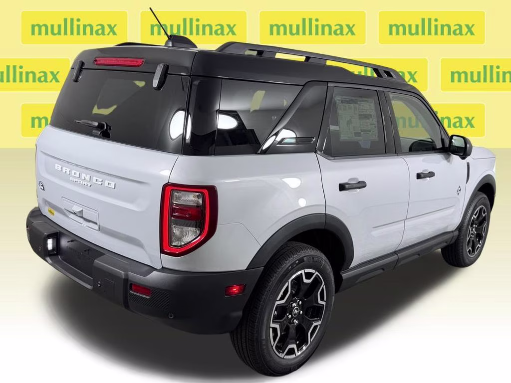 2026 Space White Metallic Ford Bronco Sport Outer Banks 4X4 SUV