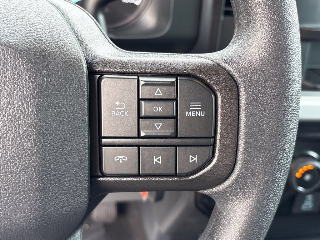 2026 Oxford White Ford Super Duty F-250 SRW XL 4X4 Truck