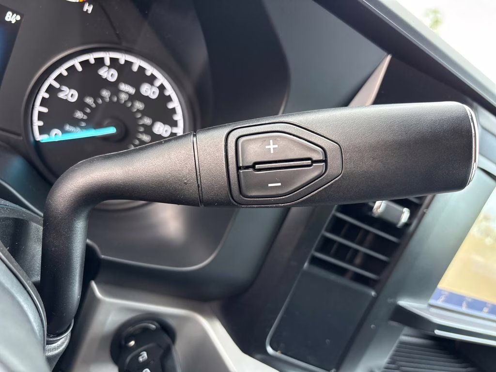 2026 Oxford White Ford Super Duty F-250 SRW XL 4X4 Truck