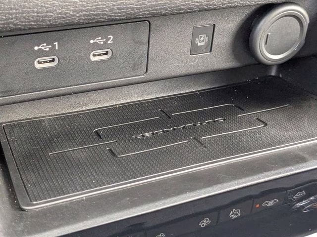 2025 Labrador Black Pearl Mitsubishi Outlander SE AWD SUV