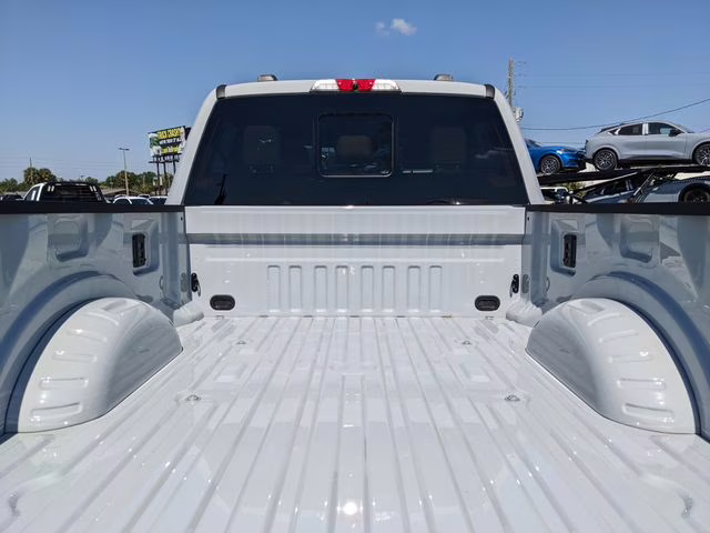 2026 Avalanche Ford Super Duty F-250 SRW Lariat 4X4 Truck