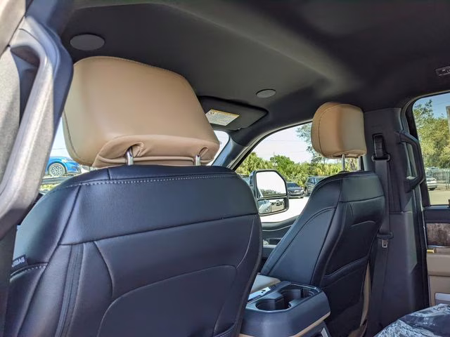 2026 Avalanche Ford Super Duty F-250 SRW Lariat 4X4 Truck