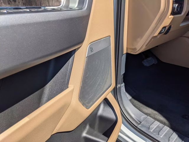 2026 Avalanche Ford Super Duty F-250 SRW Lariat 4X4 Truck