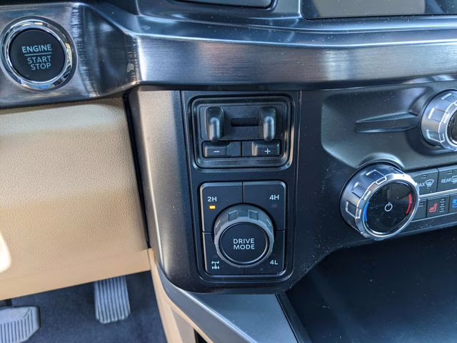 2026 Avalanche Ford Super Duty F-250 SRW Lariat 4X4 Truck