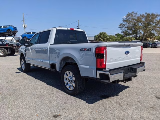 2026 Avalanche Ford Super Duty F-250 SRW Lariat 4X4 Truck