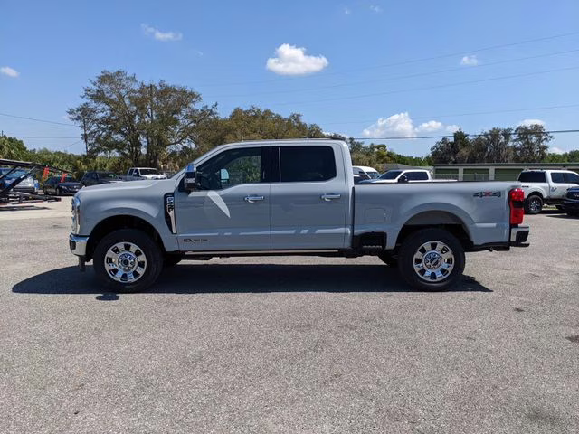 2026 Avalanche Ford Super Duty F-250 SRW Lariat 4X4 Truck