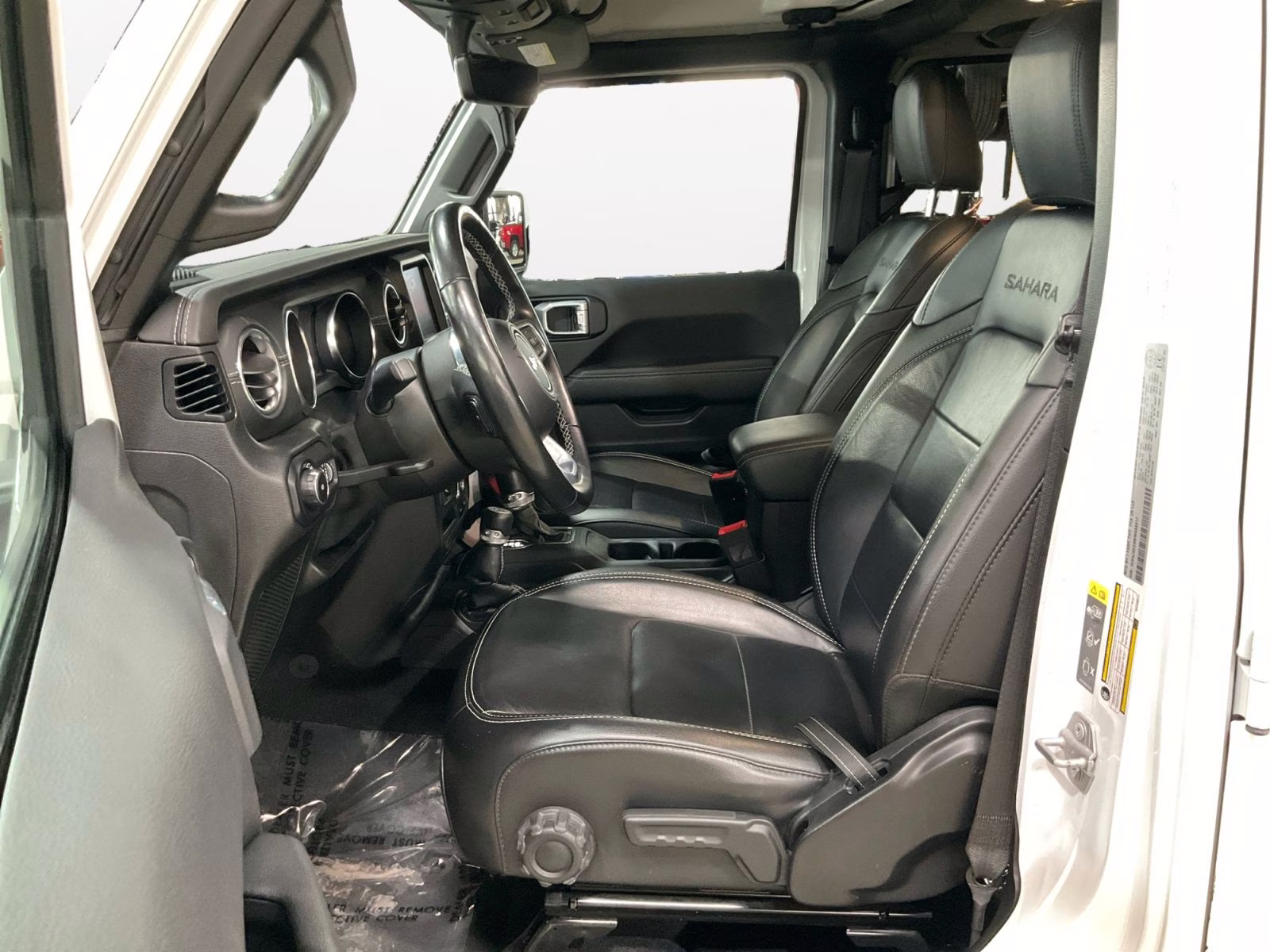 2021 Bright White Clearcoat Jeep Wrangler Unlimited Sahara 4X4 SUV