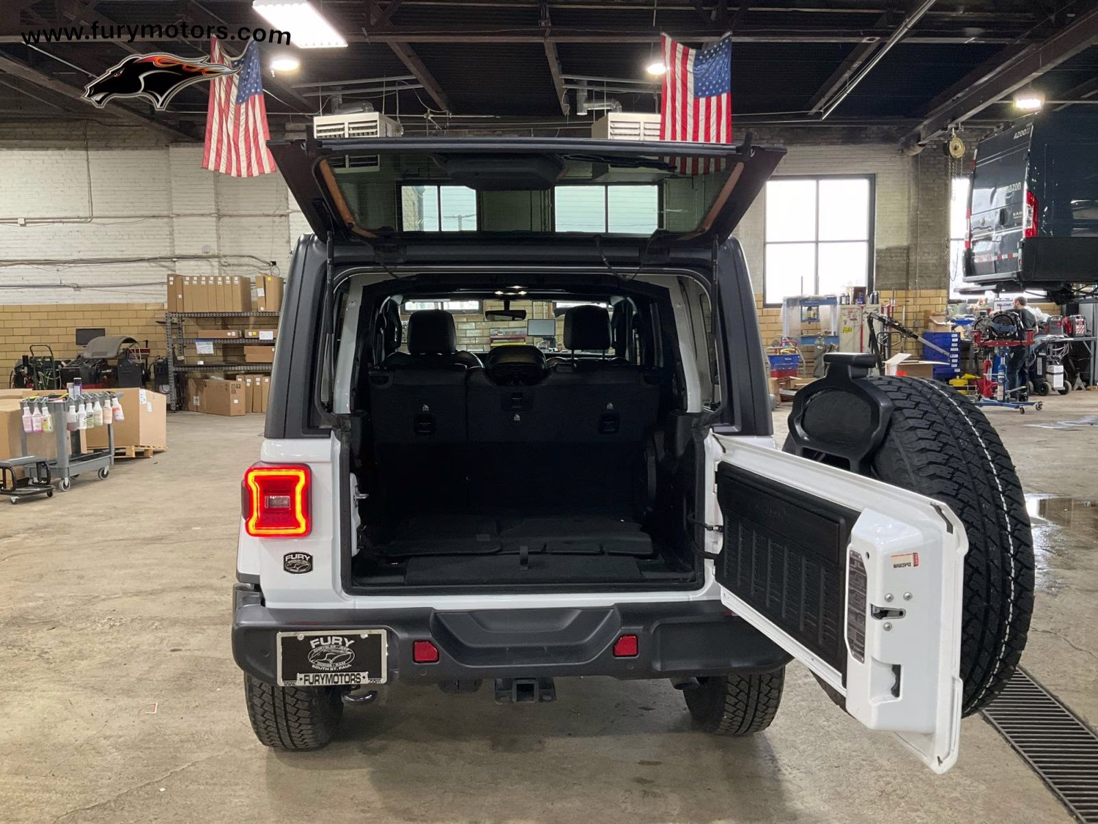 2021 Bright White Clearcoat Jeep Wrangler Unlimited Sahara 4X4 SUV