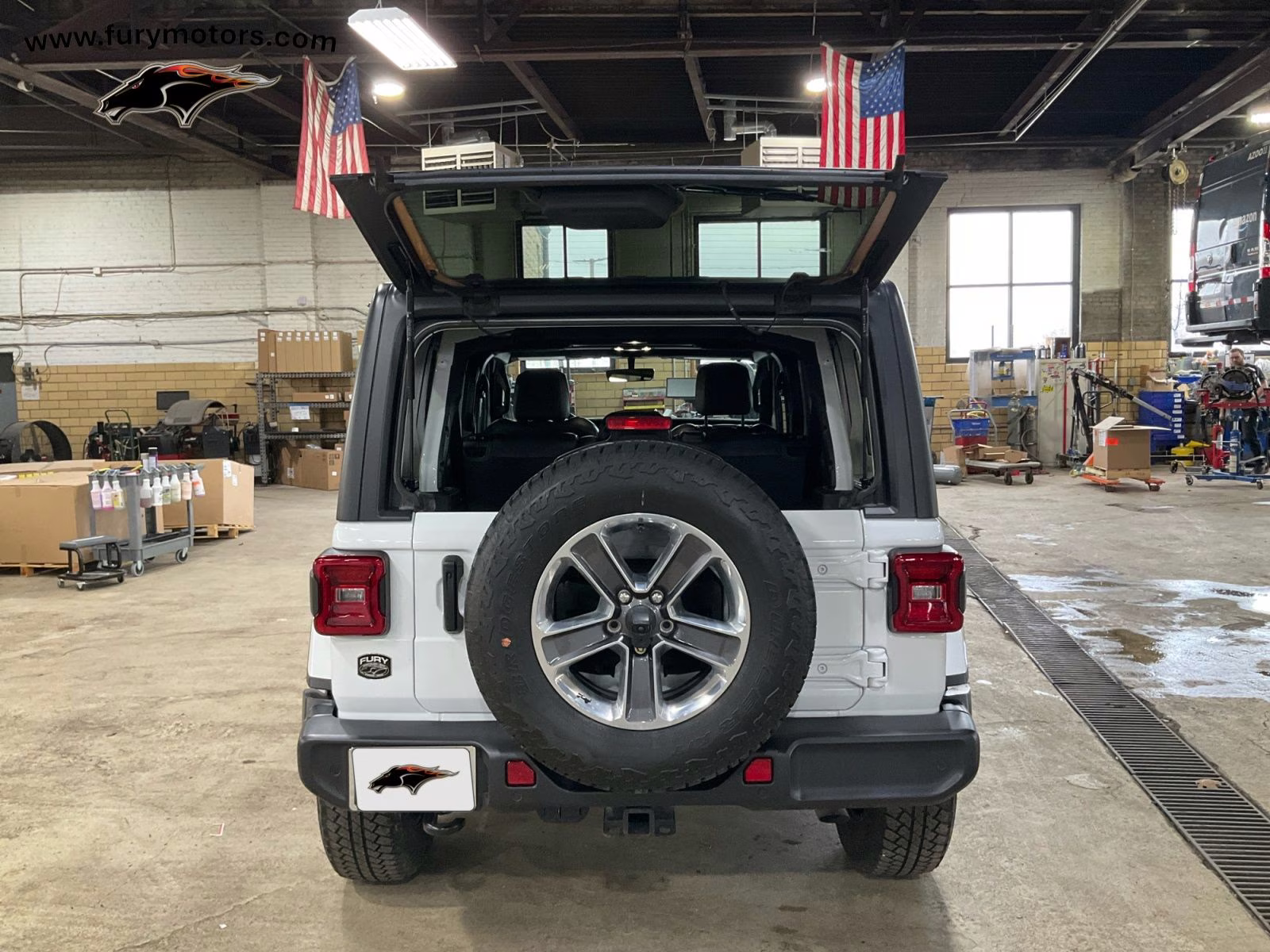 2021 Bright White Clearcoat Jeep Wrangler Unlimited Sahara 4X4 SUV