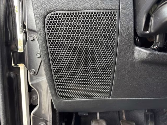 2017 Granite Crystal Metallic Clearcoat Jeep Wrangler Unlimited Unlimited Sahara 4X4 Convertible