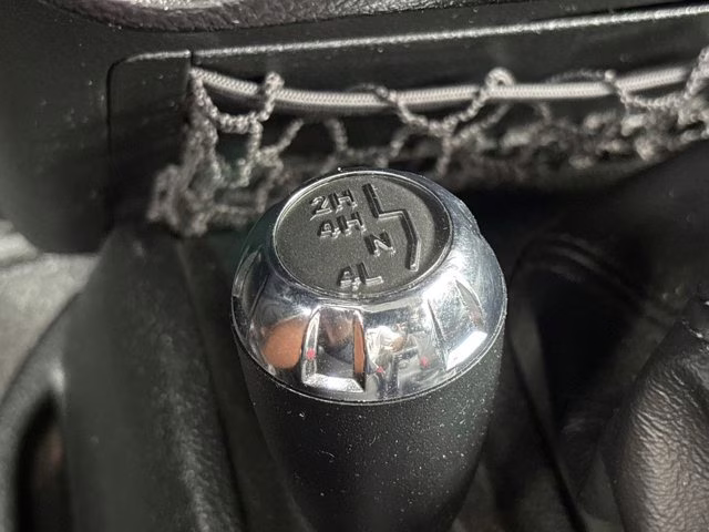 2017 Granite Crystal Metallic Clearcoat Jeep Wrangler Unlimited Unlimited Sahara 4X4 Convertible