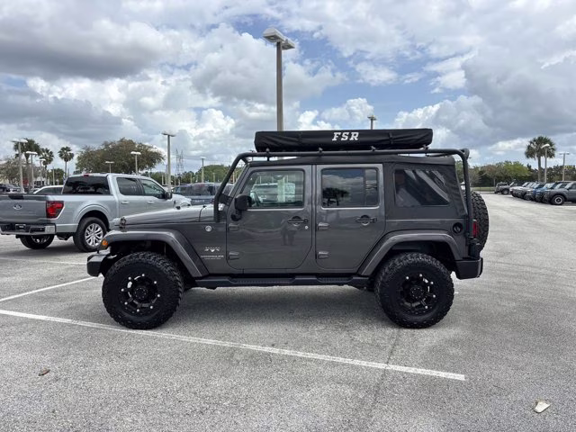 2017 Granite Crystal Metallic Clearcoat Jeep Wrangler Unlimited Unlimited Sahara 4X4 Convertible