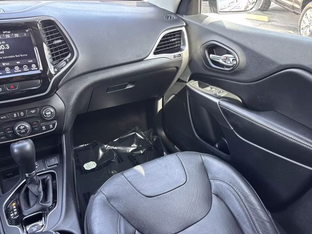 2019 Diamond Black Crystal Pearlcoat Jeep Cherokee Limited FWD SUV
