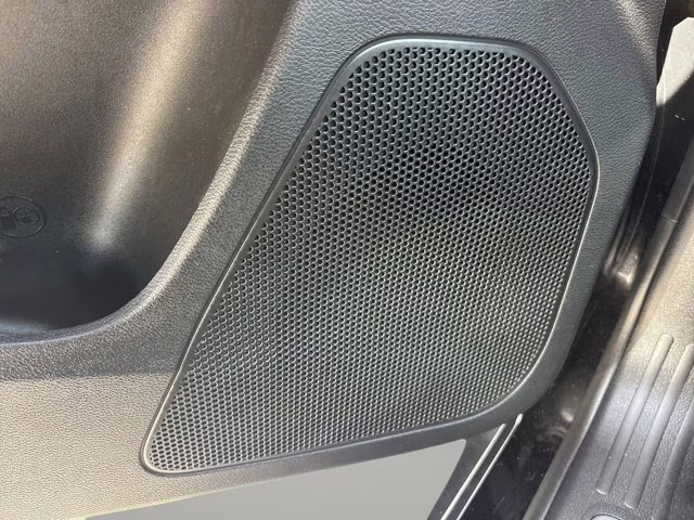 2019 Diamond Black Crystal Pearlcoat Jeep Cherokee Limited FWD SUV