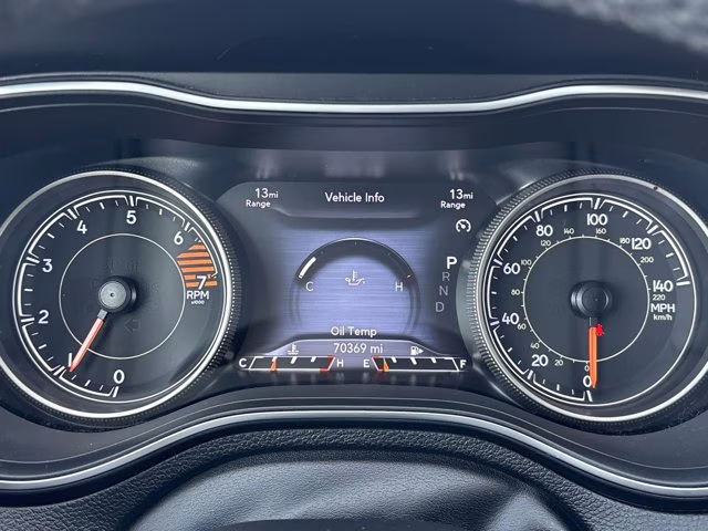 2019 Diamond Black Crystal Pearlcoat Jeep Cherokee Limited FWD SUV