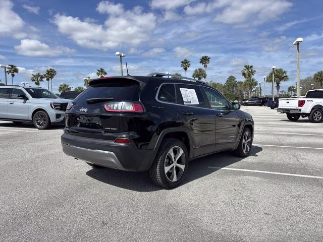 2019 Diamond Black Crystal Pearlcoat Jeep Cherokee Limited FWD SUV