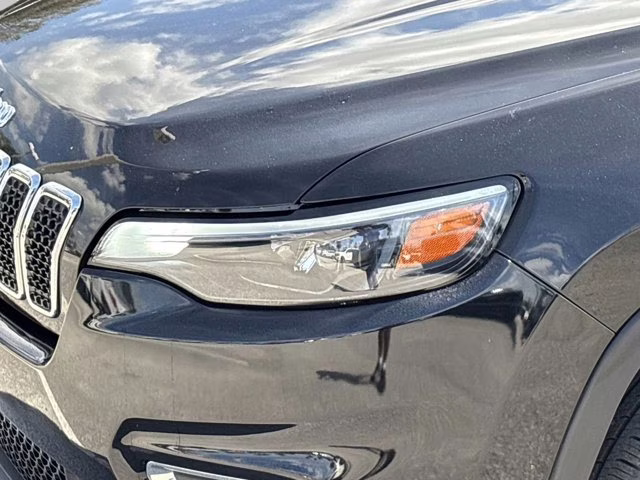 2019 Diamond Black Crystal Pearlcoat Jeep Cherokee Limited FWD SUV