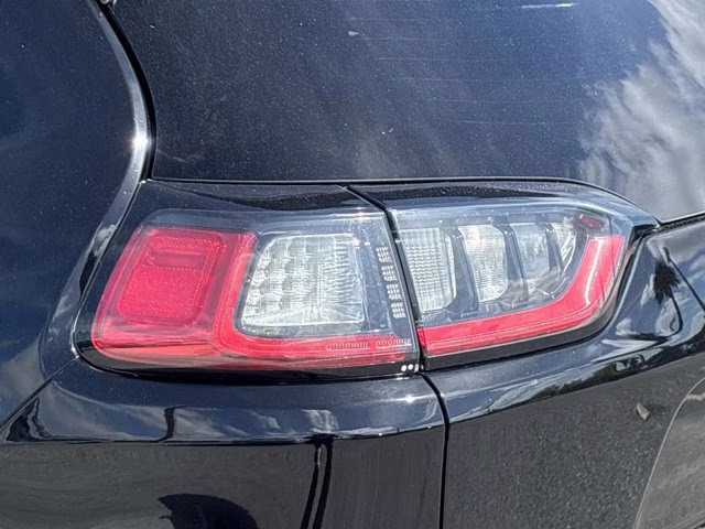 2019 Diamond Black Crystal Pearlcoat Jeep Cherokee Limited FWD SUV