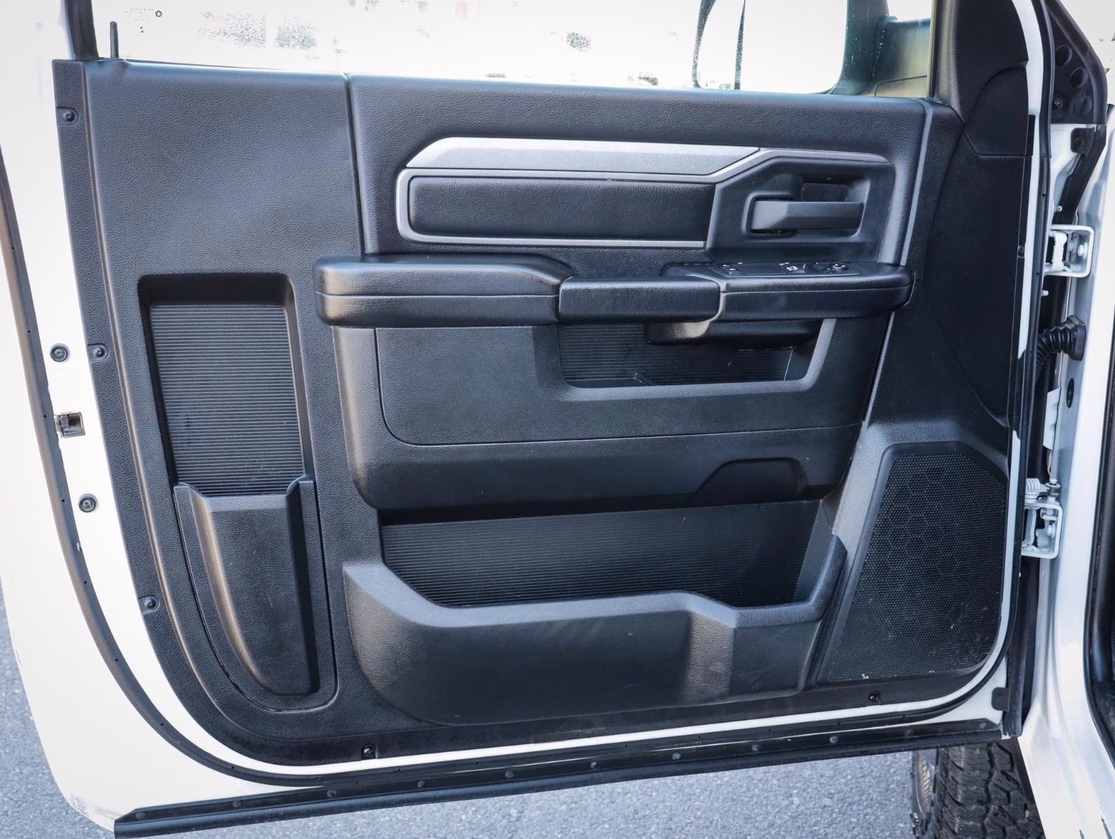 2022 Bright White Clearcoat Ram 3500 Chassis Cab Tradesman 4X4 Truck