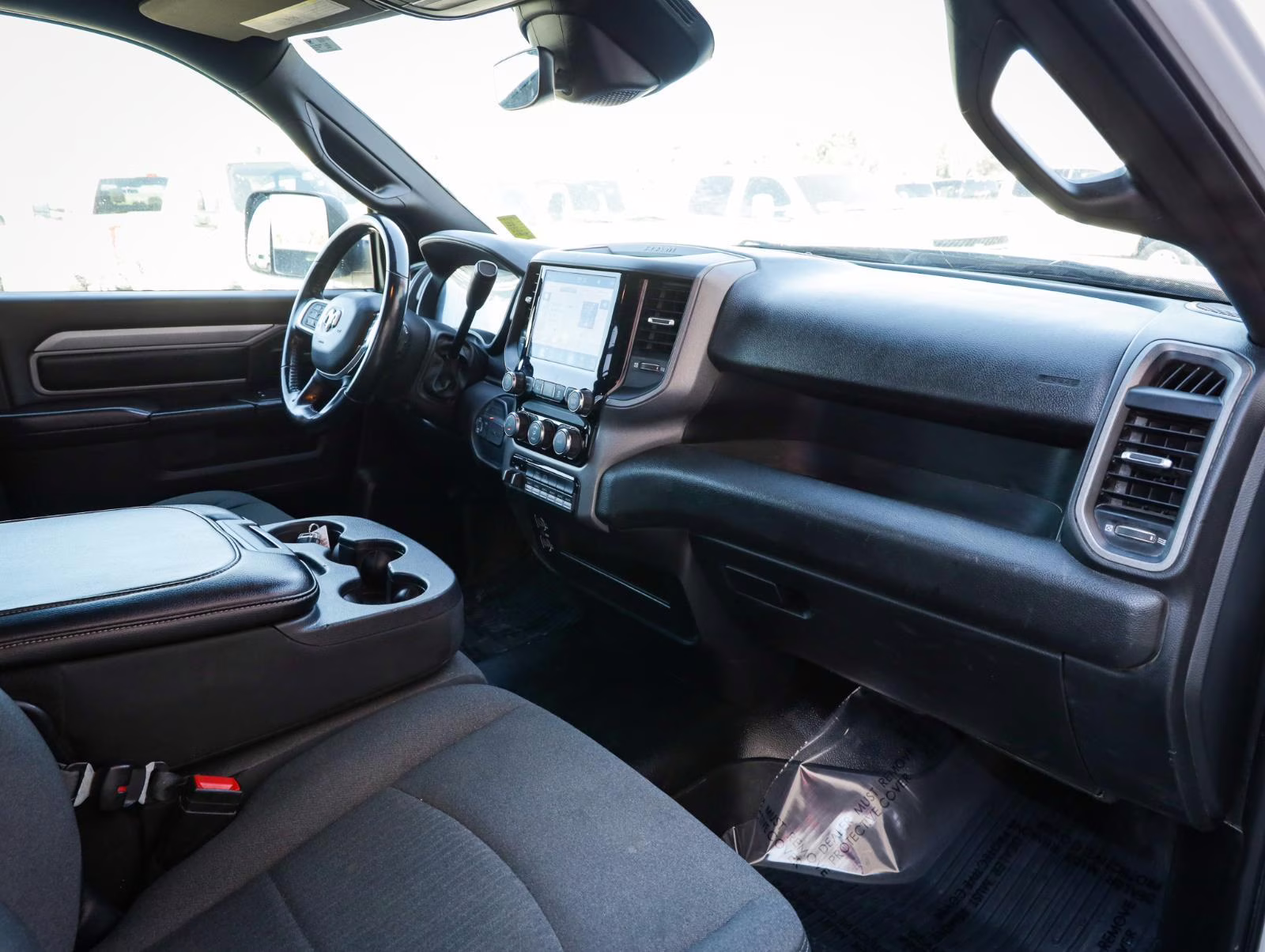 2022 Bright White Clearcoat Ram 3500 Chassis Cab Tradesman 4X4 Truck