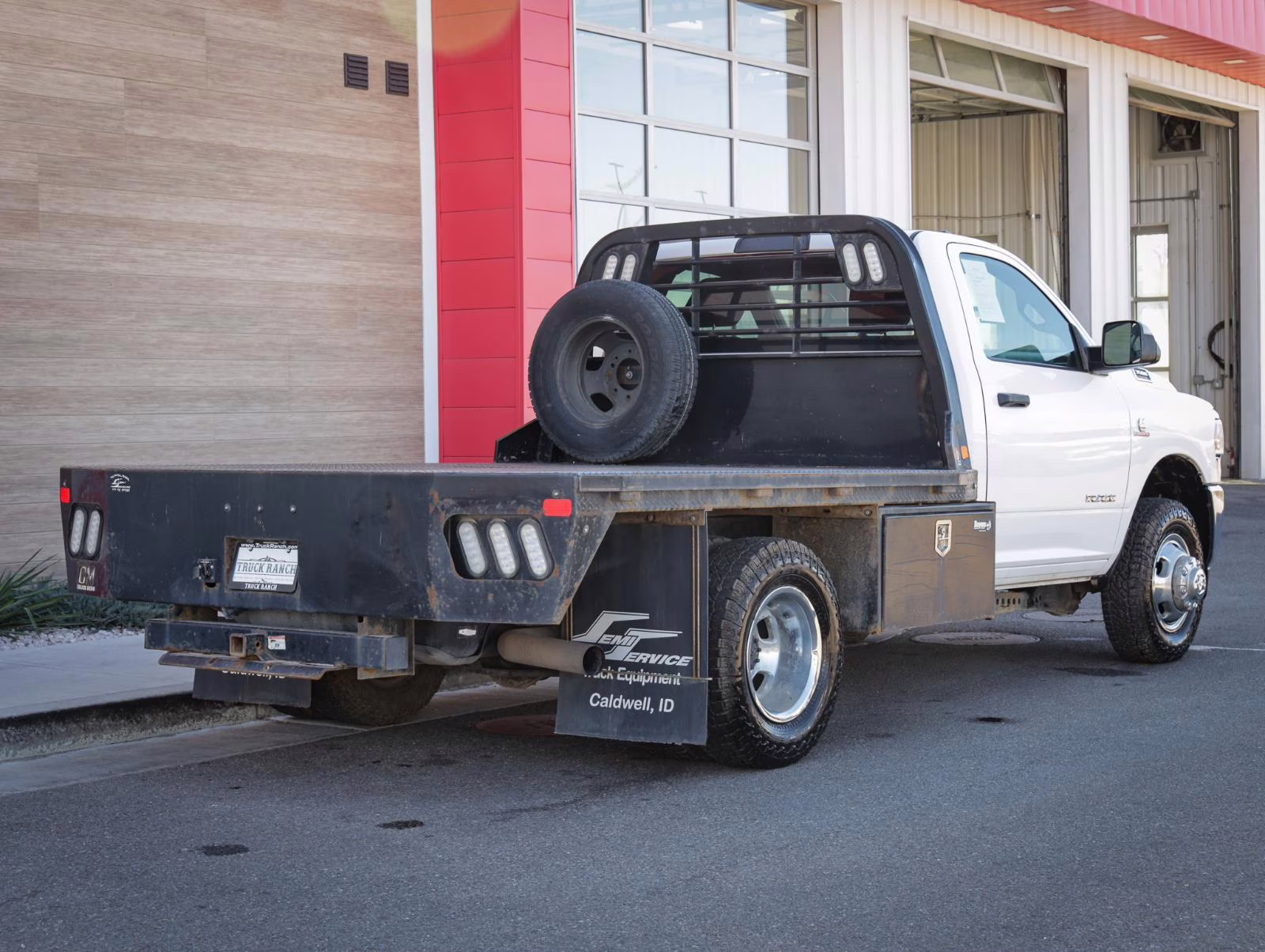 2022 Bright White Clearcoat Ram 3500 Chassis Cab Tradesman 4X4 Truck