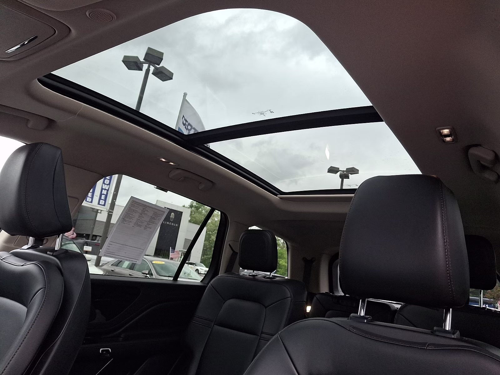 2023 Pristine White Metallic Tri-Coat - AZ Lincoln Aviator Standard AWD