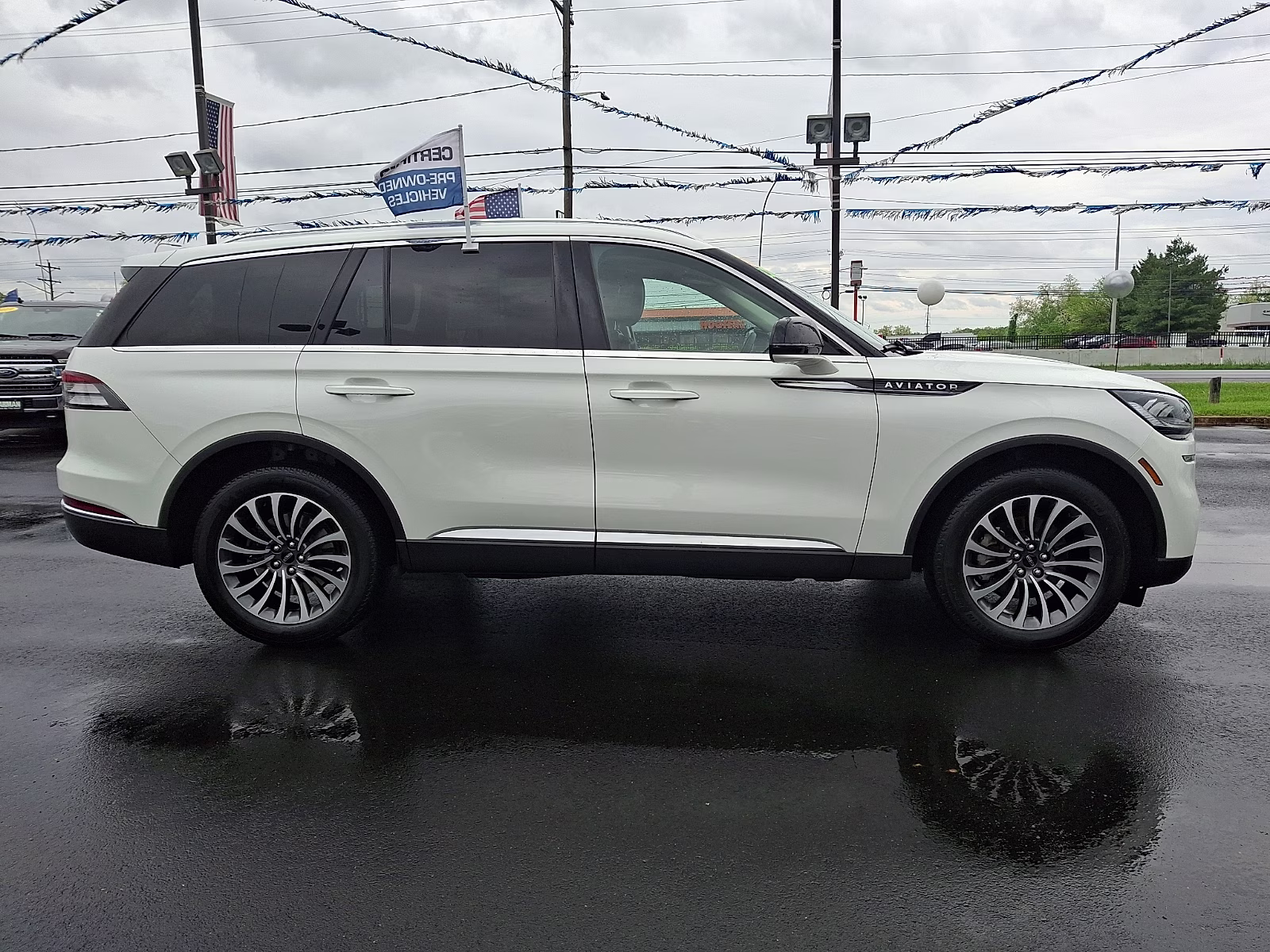 2023 Pristine White Metallic Tri-Coat - AZ Lincoln Aviator Standard AWD