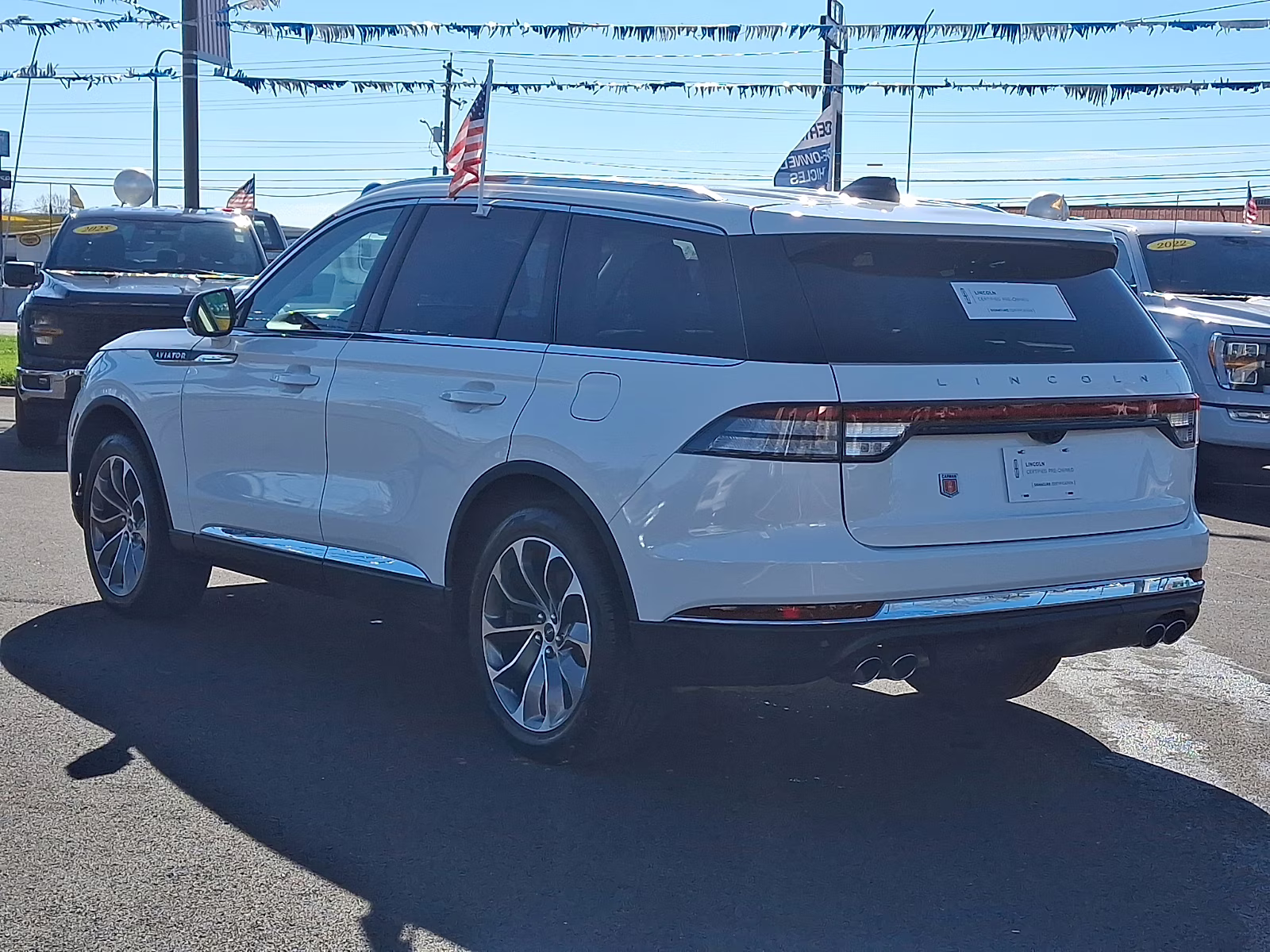 2025 Pristine White Metallic Tri-Coat - AZ Lincoln Aviator Reserve AWD