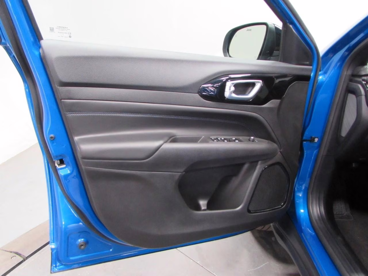 2026 Hydro Blue Pearlcoat Jeep Compass Latitude 4X4 SUV