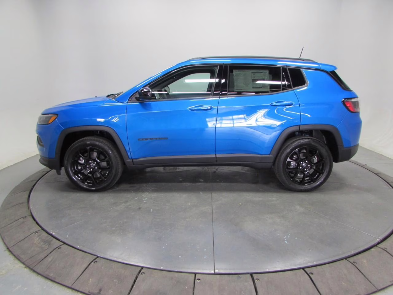 2026 Hydro Blue Pearlcoat Jeep Compass Latitude 4X4 SUV