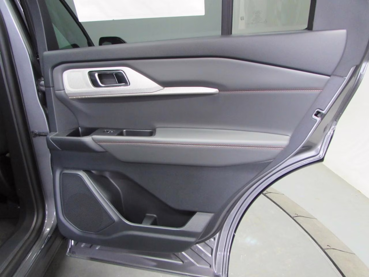 2026 Carbonized Gray Metallic Ford Explorer Active 4X4 SUV