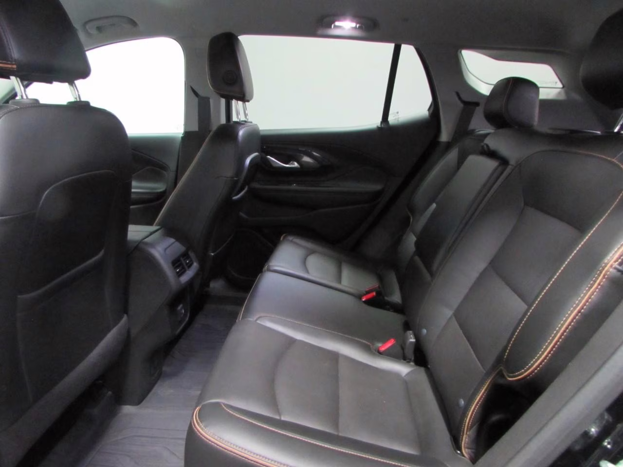 2022 Ebony Twilight Metallic GMC Terrain AT4 AWD SUV