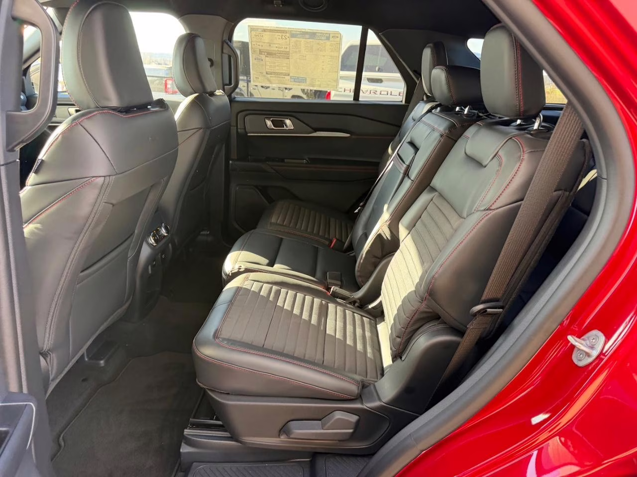 2026 Rapid Red Metallic Tinted Clearcoat Ford Explorer ST-Line 4X4 SUV