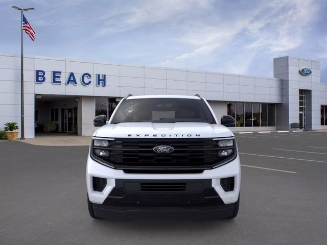 2026 Star White Metallic Tri-Coat Ford Expedition Max Platinum 4X4 SUV