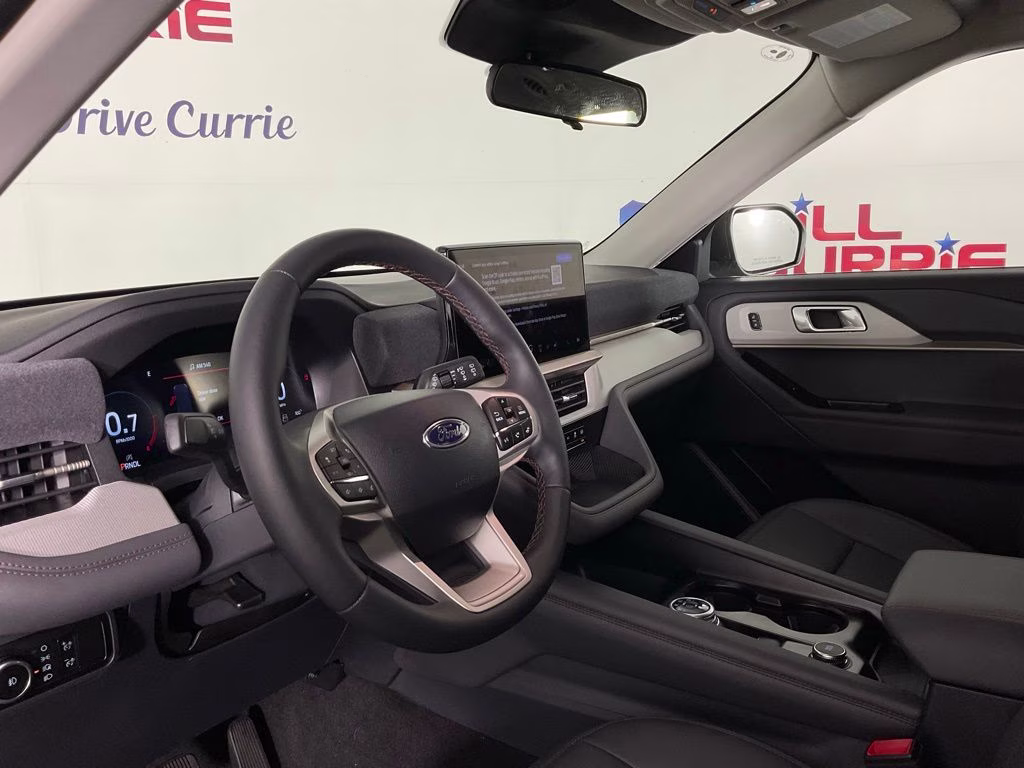 2026 White Ford Explorer Active RWD SUV